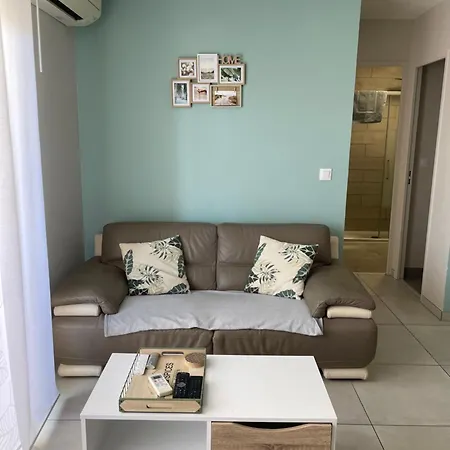 Calme, Climatise 3min A Pied De La * 팔라바 레 플로
