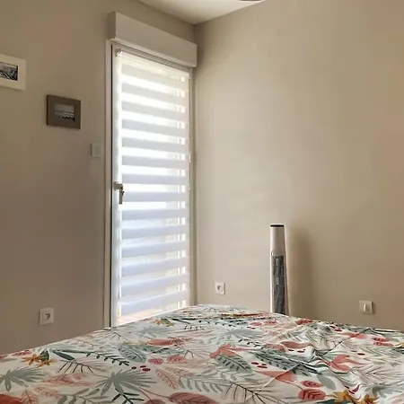 Apartment Calme, Climatise 3min A Pied De La *