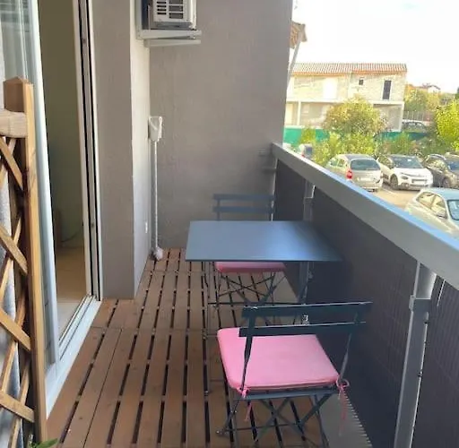 Calme, Climatisé 3min à Pied De La
